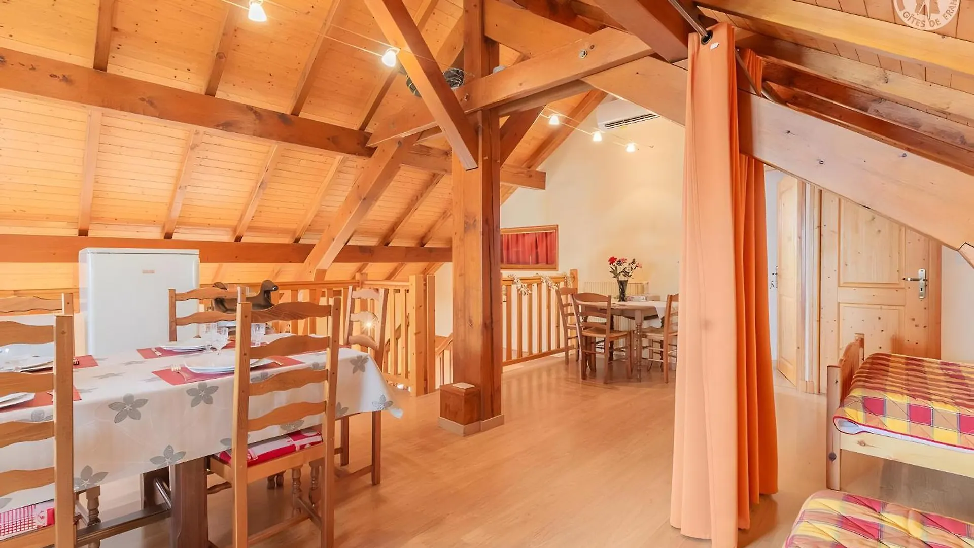 Casa vacanze L'Oree Du Bois Yenne Francia